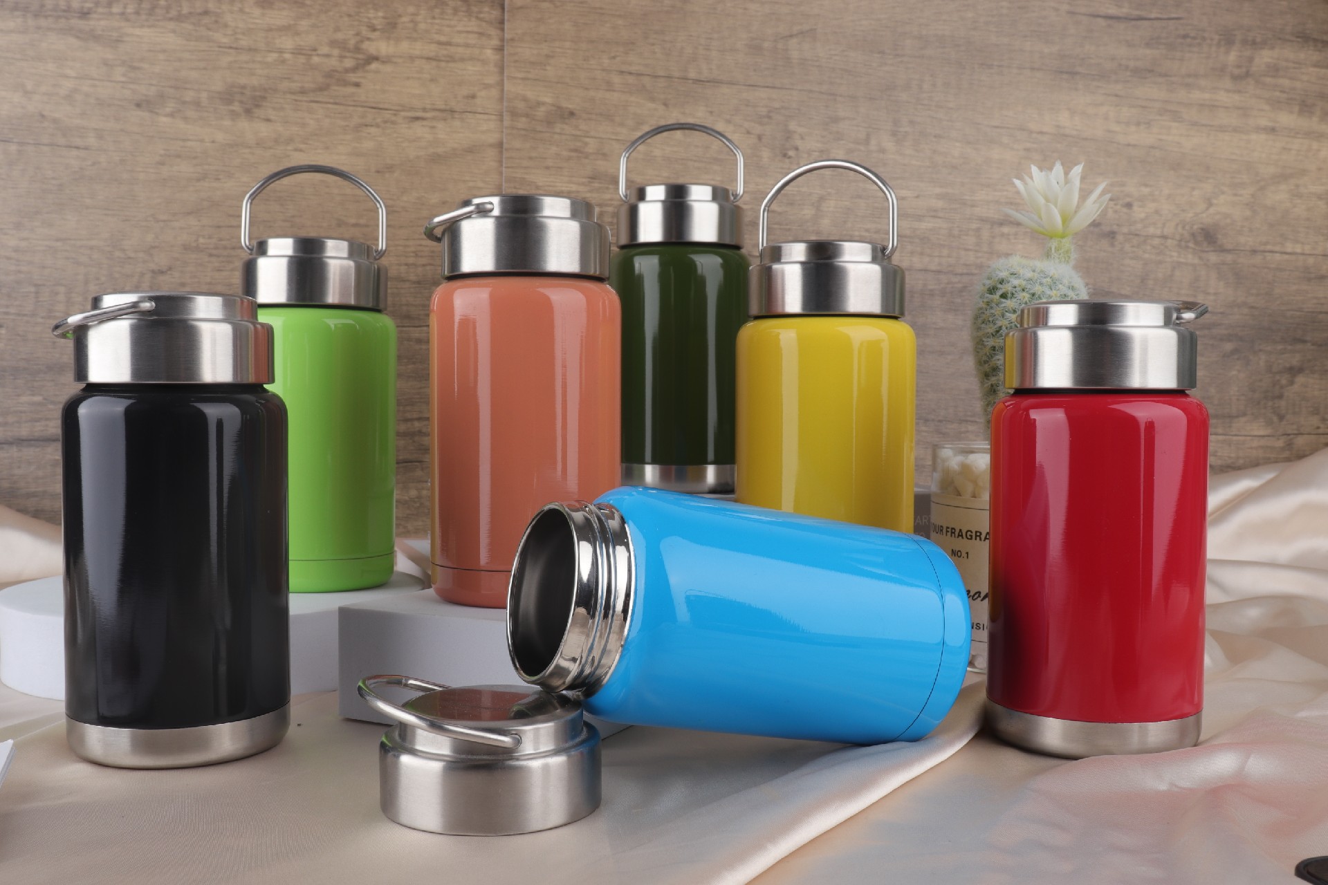 SEN HUA Best Seller Travel Promotional Eco Friendly Stainless Steel Double Wall Insulated Vacuum Bottle With Cap Water Bottles